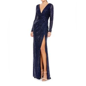 MacDuggal Ieena sequined Evening Gown NWT excellent condition beautiful